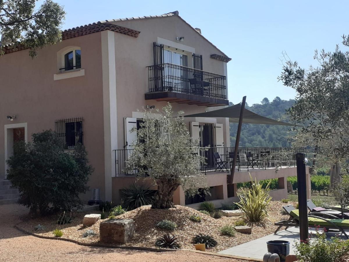 Sous Les Pins gîtes et chambres d'hôtes La Londe-les-Maures Exterior foto