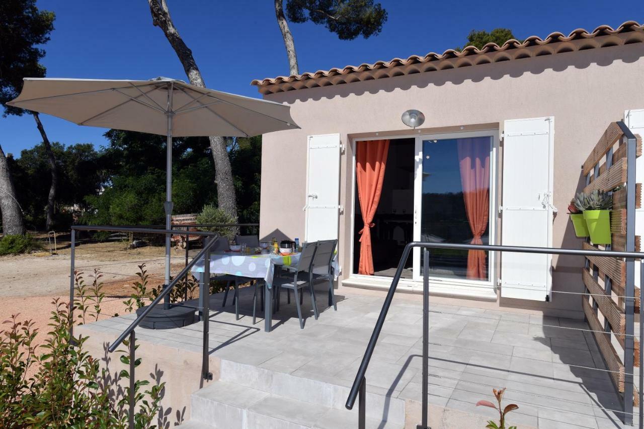 Sous Les Pins gîtes et chambres d'hôtes La Londe-les-Maures Exterior foto